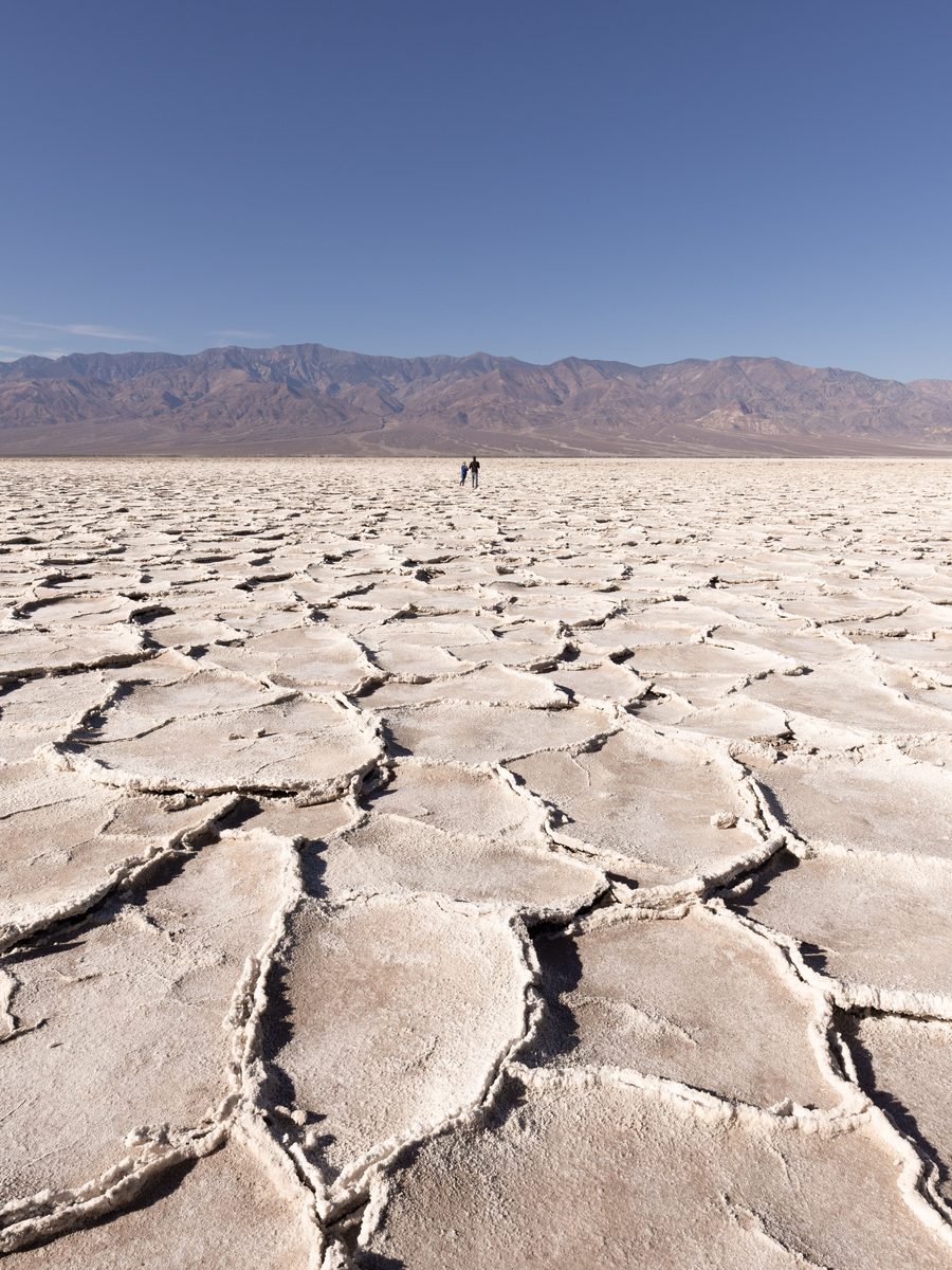 As placas de sal de Badwater Basin, no Death Valley